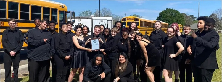 DesotoParish's tweet photo. It's been a busy week for our student groups & clubs competing across the state! We had multiple national qualifiers in FBLA & SkillsUSA, multiple superior rankings in district honor band and multiple state qualifiers with 4H. We are #DeSotoStrong #FindYourWayFriday https://t.co/Pj7PyJjg2l