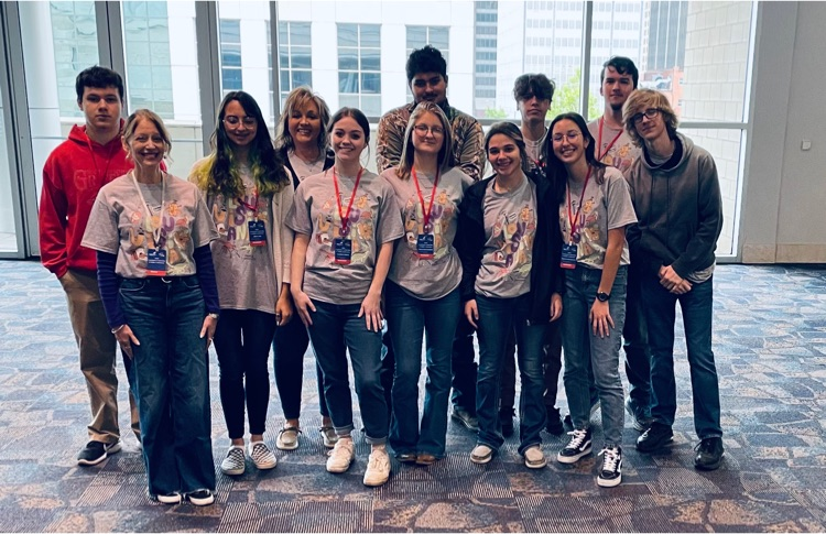 DesotoParish's tweet photo. It's been a busy week for our student groups & clubs competing across the state! We had multiple national qualifiers in FBLA & SkillsUSA, multiple superior rankings in district honor band and multiple state qualifiers with 4H. We are #DeSotoStrong #FindYourWayFriday https://t.co/Pj7PyJjg2l