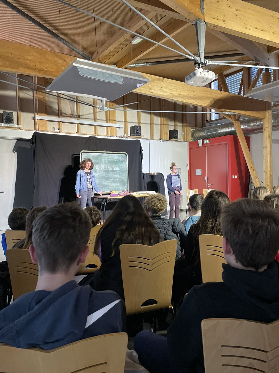 Cyril Scarcelli (@scarch52) on Twitter photo Aujourd'hui, au collège de #Wassy, on a parlé "Sexe, Amour et Cornichons" avec la Cie Azimuts. Un spectacle pour délier les langues en classe de 4ème. Un bon moment d'échanges ! #ParcoursSanté #Prévention cc <a href="/LesFuseaux/">Les Fuseaux</a>
cieazimuts.weebly.com/amour_sexe_cor… Aujourd'hui, au collège de #Wassy, on a parlé "Sexe, Amour et Cornichons" avec la Cie Azimuts. Un spectacle pour délier les langues en classe de 4ème. Un bon moment d'échanges ! #ParcoursSanté #Prévention cc <a href="/LesFuseaux/">Les Fuseaux</a>
cieazimuts.weebly.com/amour_sexe_cor…