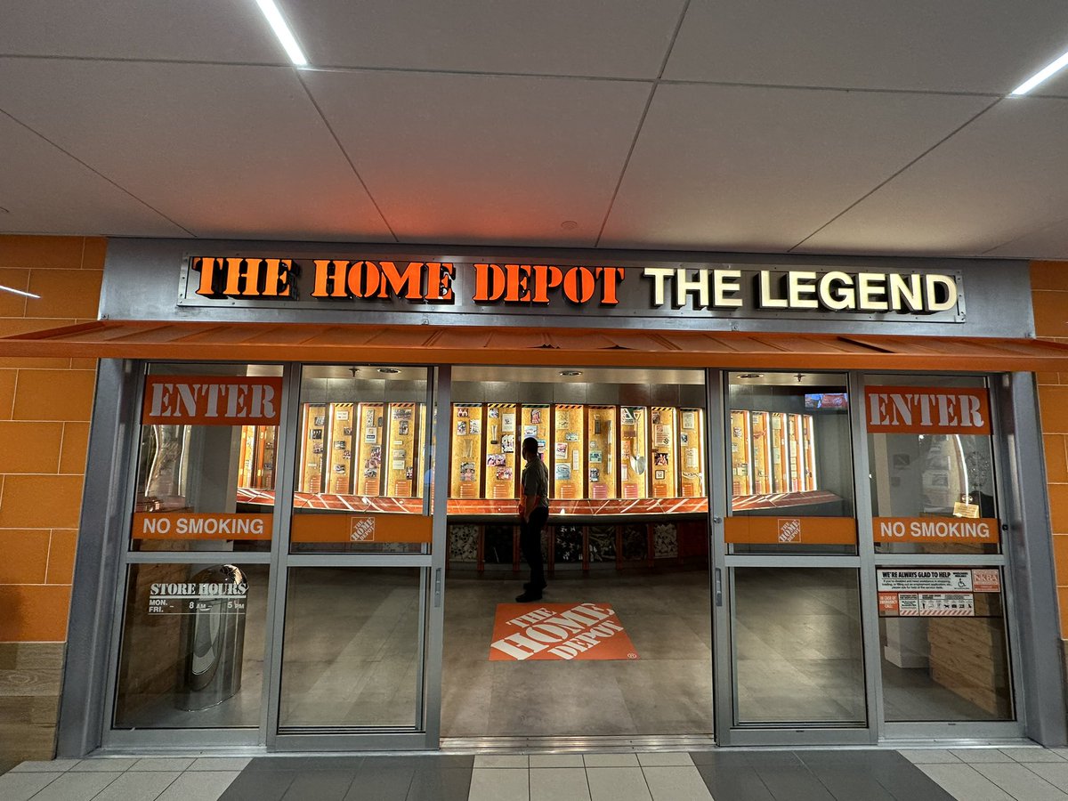 JordanW0568's tweet image. HDU was truly life changing for me. Atlanta was amazing, Thank you HD for your continued opportunities given to me. I left with more knowledge than I could hope for and I am ready to share my new found knowledge in my store and beyond. My path is clear! #bleedingorange #HDU