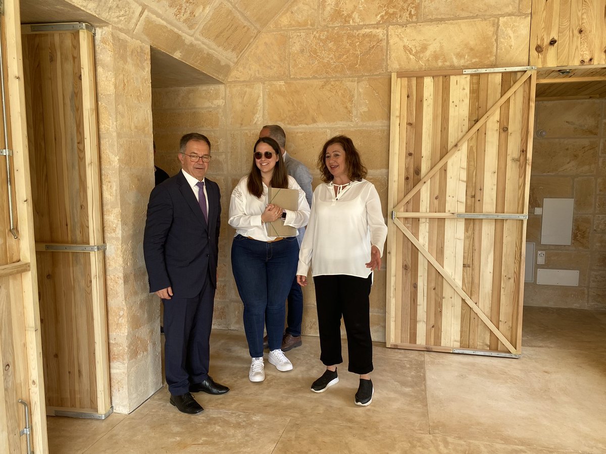 🏡 Lliuram les claus d'una nova promoció d'habitatge públic 

🤍 6 famílies avui comencen una nova vida 

🤝 No paguen més del 30% dels ingressos en concepte de lloguer 

🌱 A uns habitatges amb màxim nivell d'eficiència energètica