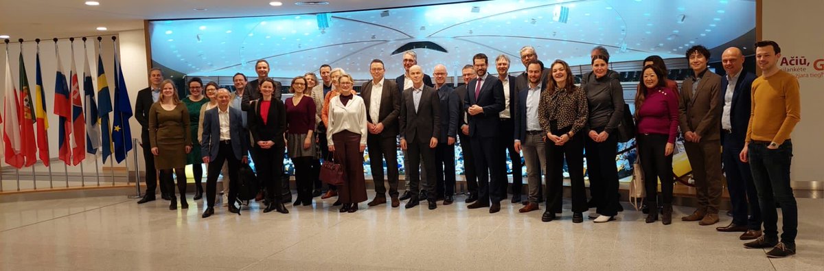 Jouke de Vries (@joukedevries) on Twitter photo Zeer succesvol bezoek van <a href="/univgroningen/">University of Groningen</a> aan Europese instellingen. Werken aan de toekomst van het Hoger Onderwijs! Zeer succesvol bezoek van <a href="/univgroningen/">University of Groningen</a> aan Europese instellingen. Werken aan de toekomst van het Hoger Onderwijs!