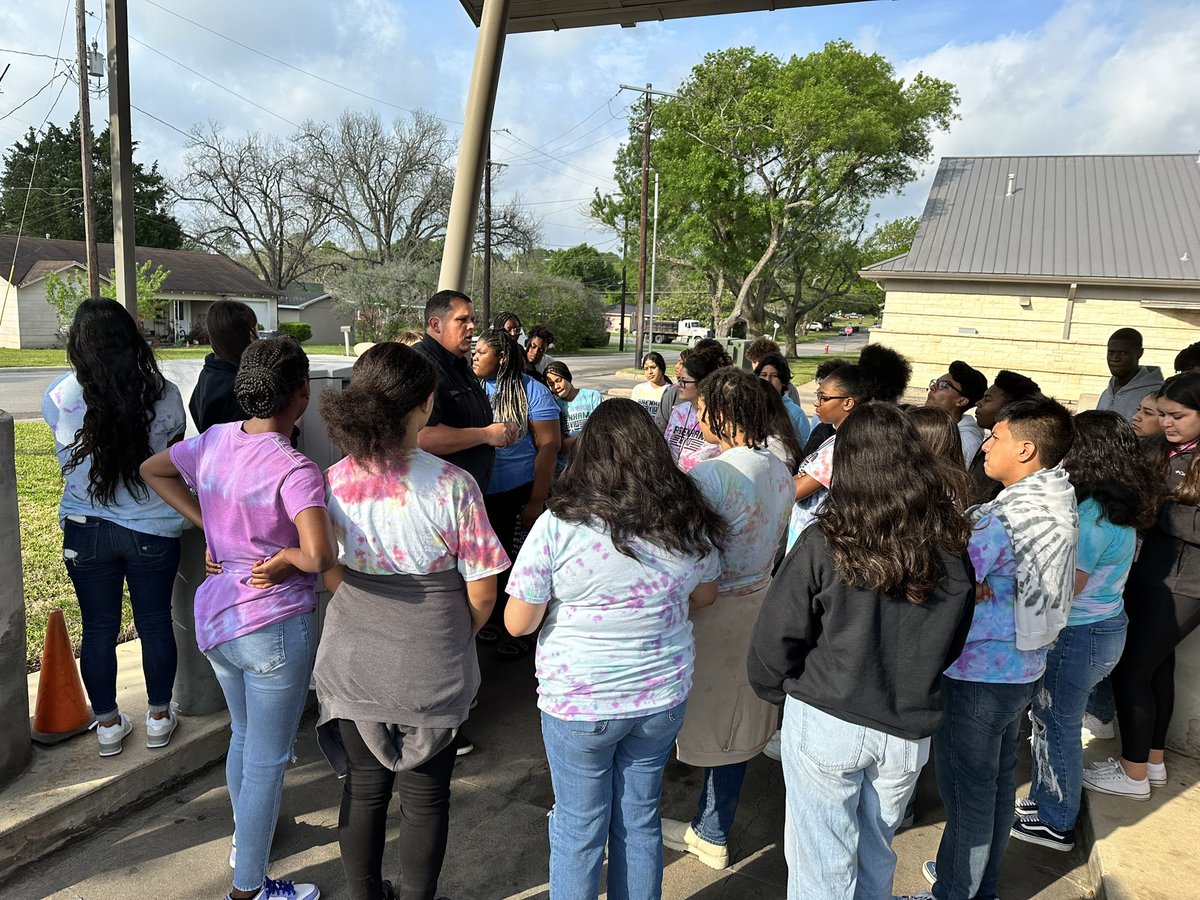 Thank you Citizens State Bank for providing amazing financial literacy and a bank tour to our <a href="/BrenhamHS/">Brenham High School</a> AVID Freshmen! We appreciate our community partners who help bring real life application to our Ss! <a href="/BrenhamISD/">Brenham ISD</a>