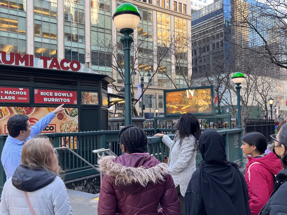 transitwireless's tweet image. We concluded #WomensHistoryMonth with a visit from future leaders in #STEM! 

Part of the Girl Scouts of Greater NY, the Leadership Institute group took a tour of our NOC to learn how public digital #connectivity contributes to social good.

Thanks for visiting, @girlscoutsnyc!