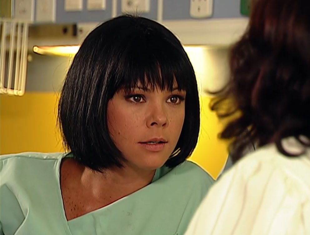 xLaTormenta's tweet photo. #LaTormenta #LaTormentaNova #LT80 Isabella se prepara para descargar el golpe definitivo contra su prima. https://t.co/CgHHYfM0QW