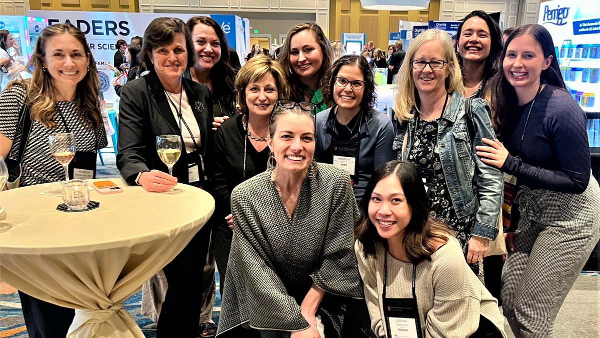 YaleNursing's tweet photo. Six YSN faculty presented at the @NAPNAP conference in Orlando: Elizabeth Ann Doyle ’95 MSN, Lauren Flagg, Alison Moriarty Daley ’94 MSN, Nancy Banasiak, Nicole Maciejak '06 MSN, and Martha K. Swartz.

More: https://t.co/xvrwLrUv12

#YaleNurses #YalePEDSNurses #OnCallForTheWorld https://t.co/fYKCpC1WE5