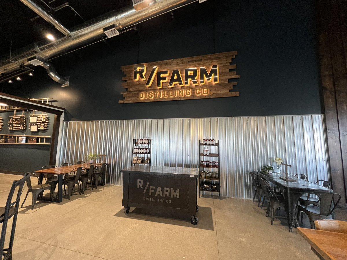 jbbrisco's tweet photo. They’re fourth-generation farmers who are growing their bourbon and whiskey grains on the family farm, then distilling it right here. It’s worth knowing where and how your stuff gets made, and this is the way to do it. https://t.co/g7vfVcnoAk