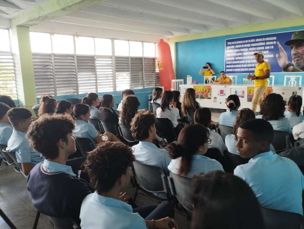 IPVCE Carlos Marx tweet media
