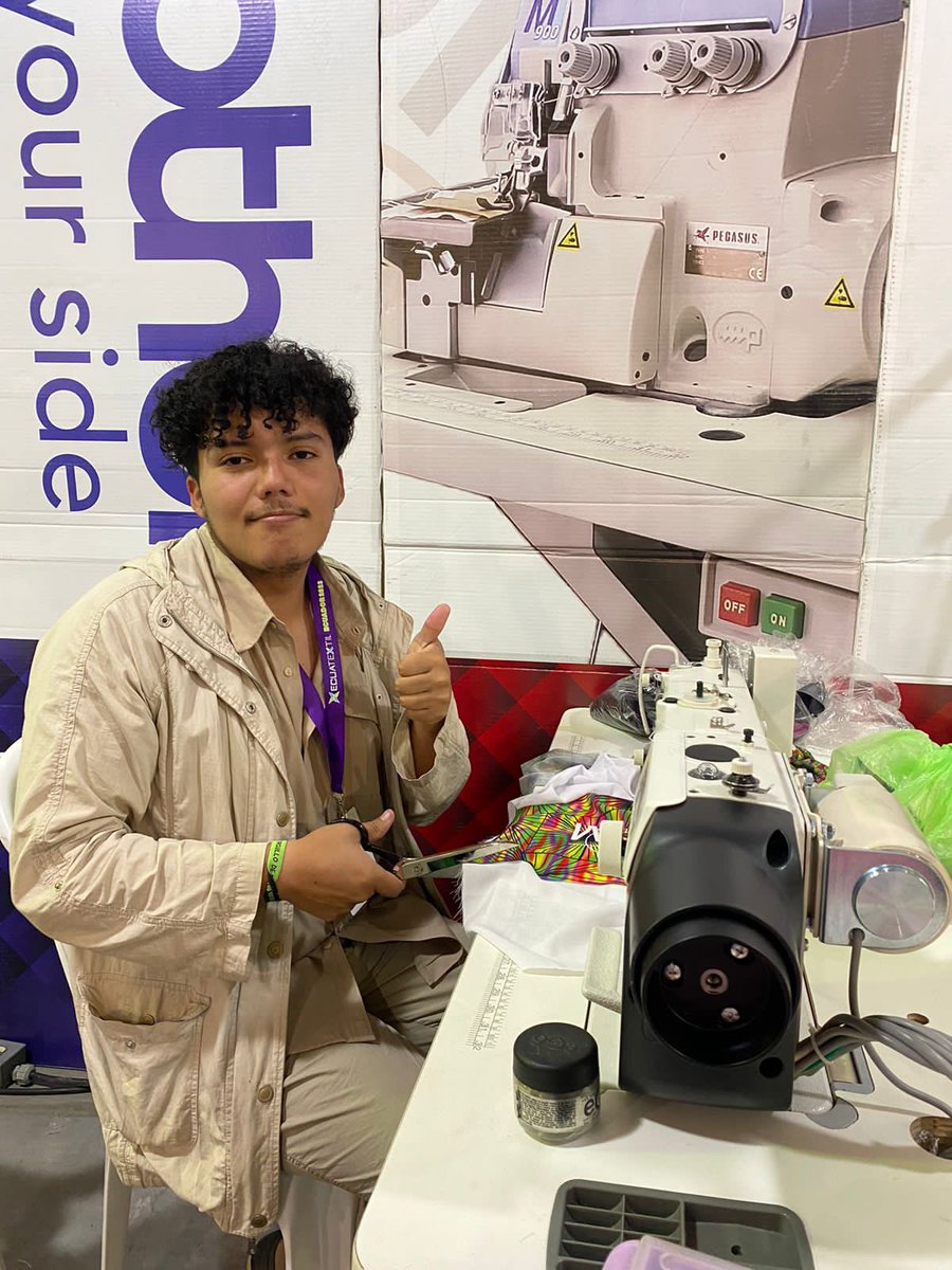 Estudiantes de la Tecnología Superior en Confección Textil y Tecnología Superior en Diseño de Modas se encuentras participando, con mucho ánimo, en el V Concurso de Vinculación Académica Ecuatextil 2023 ¡Muchos éxitos!