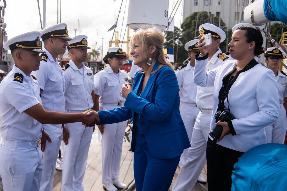 Intendencia de MVD tweet media