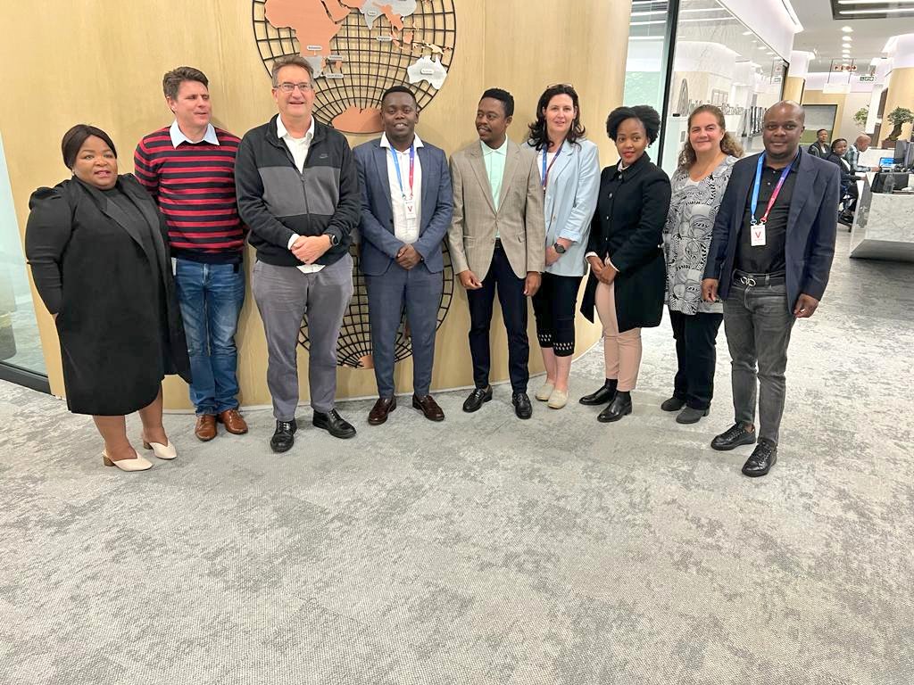 TheJoburgMayor's tweet photo. Change is possible through collaboration. I am excited about whats to come out of this initiative #MayorOnDuty 👍🏾 https://t.co/l1JcQeukhI