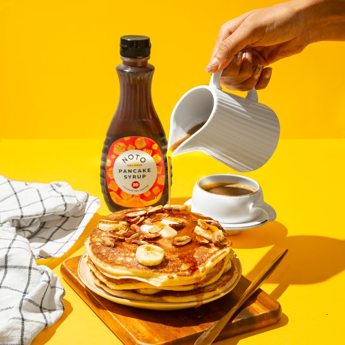 bmproduction7's tweet image. Start your day off right with a stack of fluffy goodness with NOTO Pancakes syrup 🥞 Styled by: @athaliahbraganza_
Shot by: @bmproduction7 
#PancakeStack #MorningRituals #FluffyPancakes #FoodPhotography #BreakfastGoals #PancakePerfection #SweetTreats #MapleSyrupDrizzle