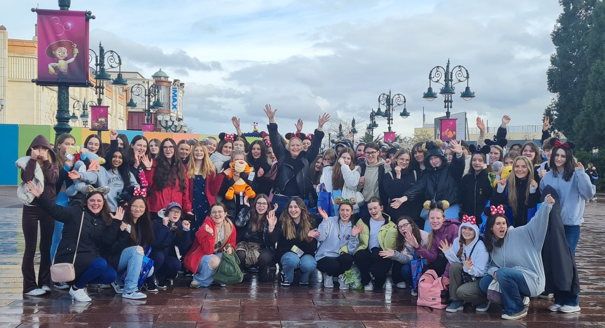 Bonjour from Disney Paris ! We have had a great day!! #disneyparis #disney #dramatic <a href="/WestKirbyGS/">West Kirby Grammar School</a> <a href="/WKGS_Theatre/">WKGS Drama Department</a>