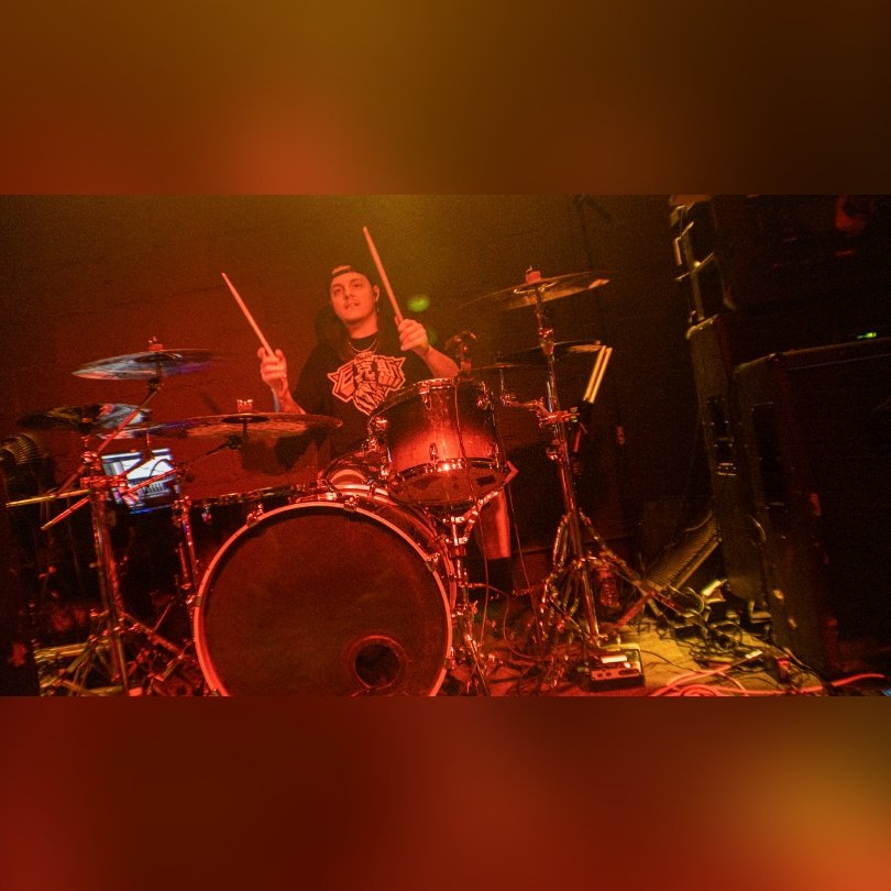 AkaManaNY's tweet photo. Brooklyn was lit last night. We'll be back next month with the homies in @freezemfband @vendetta_nyc and #StiffNecked

Purchase Tickets Here:
https://t.co/7oSKnTOK4k https://t.co/cbRxMg279w