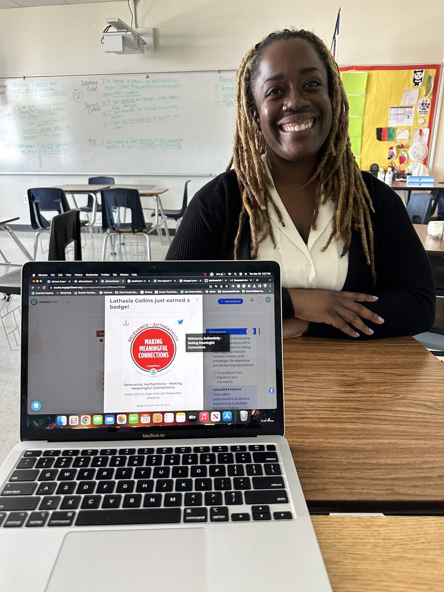 Celebrations are in order for Mr. Shaw and Ms. Collins from <a href="/TheGriffins22/">Home of the Griffins</a>! They earned a total of 4 badges this week for their hard work in ensuring lessons were relevant and engaging while inviting students into the learning process!! We love to see it!! 🎉 <a href="/LucyElizondo123/">Lucy Elizondo</a>