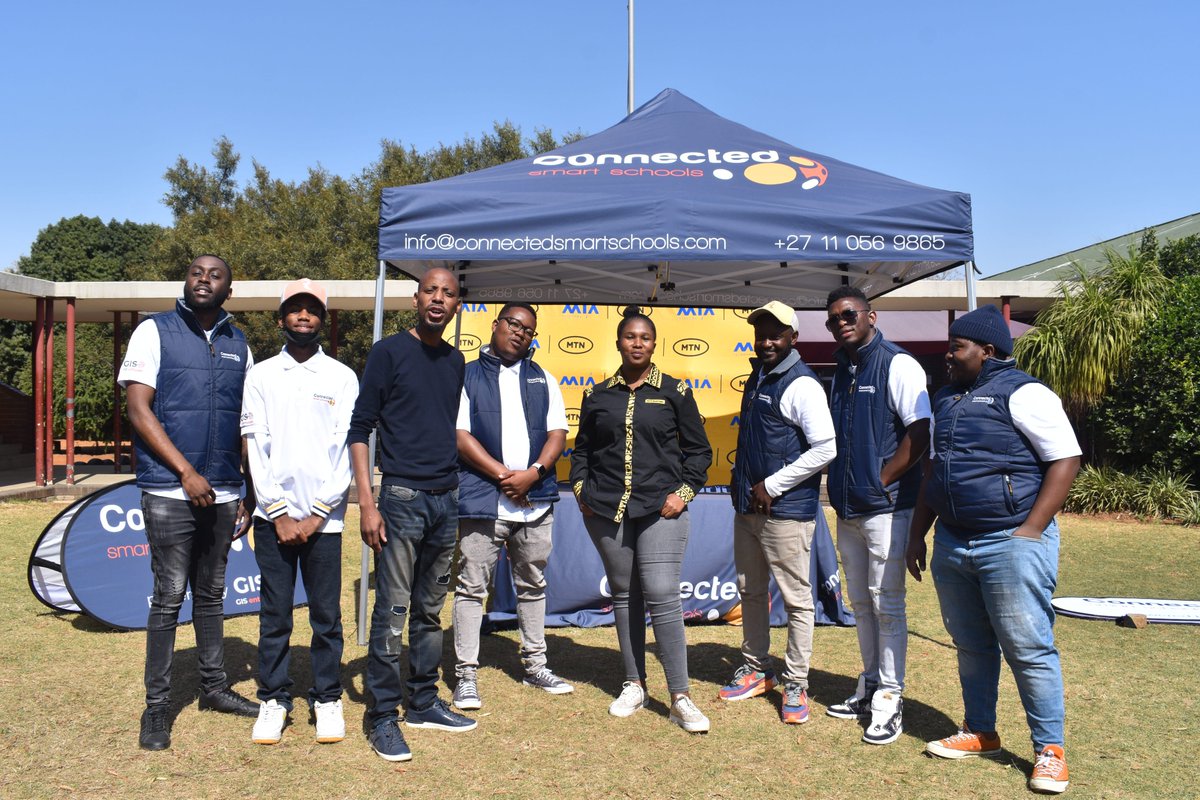 CSmartSchools's tweet photo. Connected Smart Schools along with the MTN Team had visited Rhodesfield Technical High School to launch the Learner &amp; Teacher connect Campaign for a very affordable data rates and devices for the school at an affordable price. For more Info whatsApp us on 0686996130 #MTN #CSS https://t.co/3tRxzlO4Cy