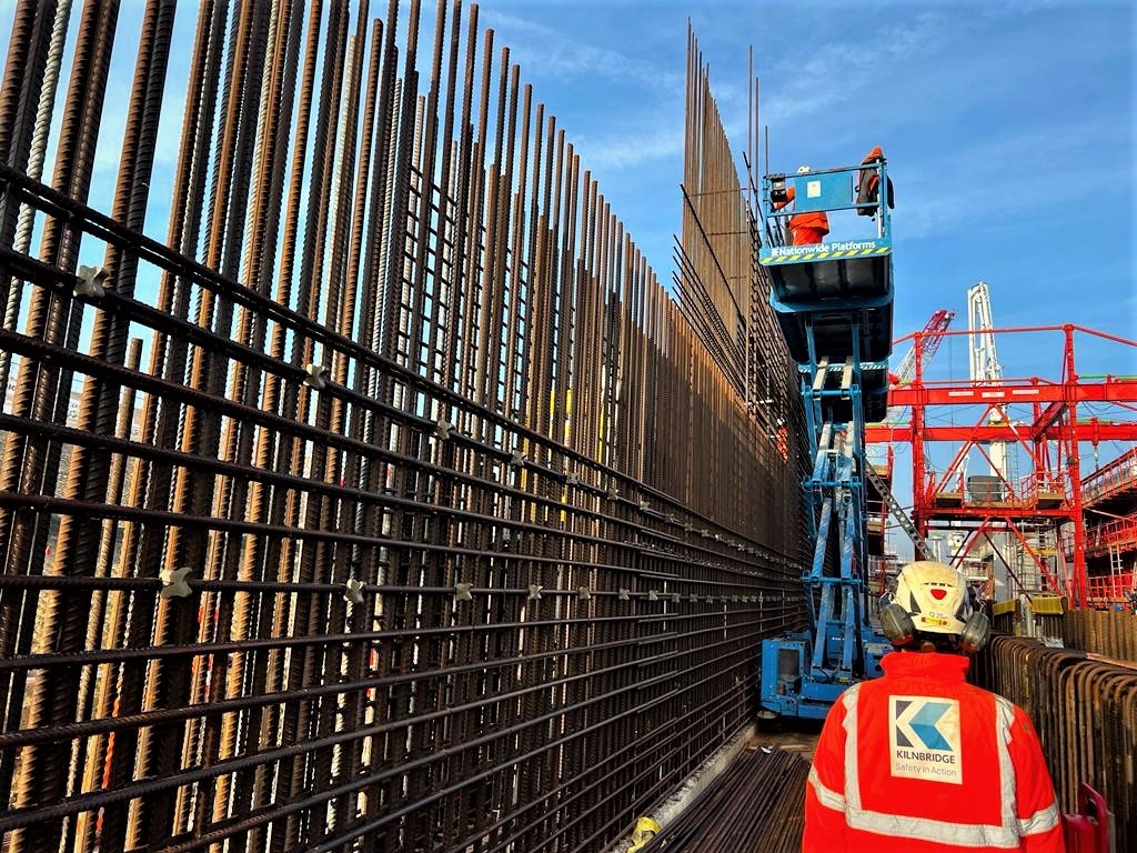 kilnbridge's tweet photo. It is a pleasure working with this team #KCSL #construction #kilnbridge #rebar #formwork #teamkilnbridge https://t.co/RrOxiUv04d