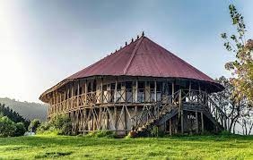 VisitAmhara_'s tweet photo. #Vist_Amhara
Ankober was the ancient capital of the Kingdom of #Shewa. Merid Azmatch Amha Iyesus, a Solomonic dynasty prince, founded #Shewa in #Ankober. His descendants governed Ankober for 100 years & several Shewan rulers are buried in local churches.
#Shewa #Amhara https://t.co/VaNf0FxbtM