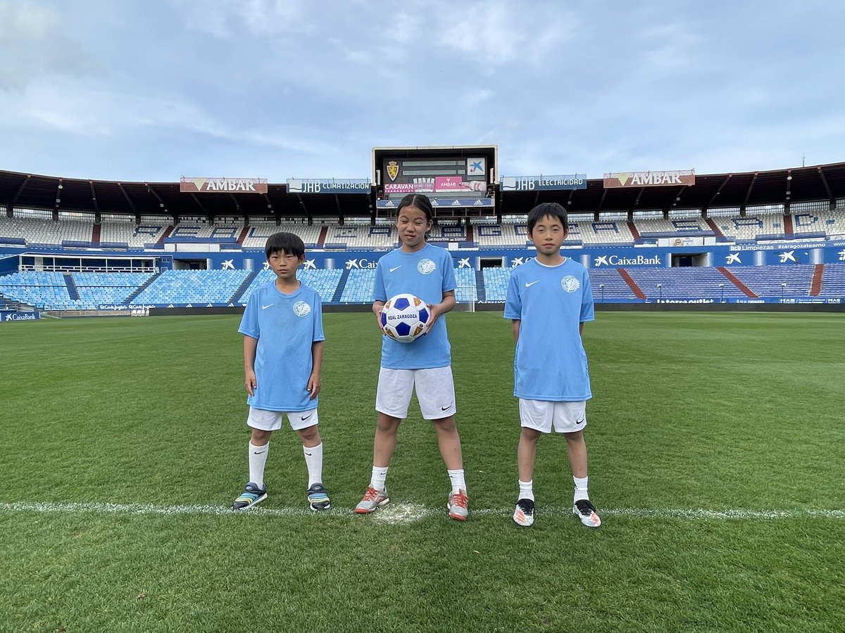 OSO_SFL's tweet photo. スペイン遠征2023🇪🇸
クラブの規模に関係なく、
温かな対応をしてくださることに
感謝です😌
選手にとって最高の経験になりました。
#OSOSFL
#SustainableFootballLife
#BarcelonaFootballStage
#CreativeFootball
#Gusgol
#FClegal
#casablanca
#スペイン
#サラゴサ
#フットボール
#サッカー https://t.co/AcabNf5oxz