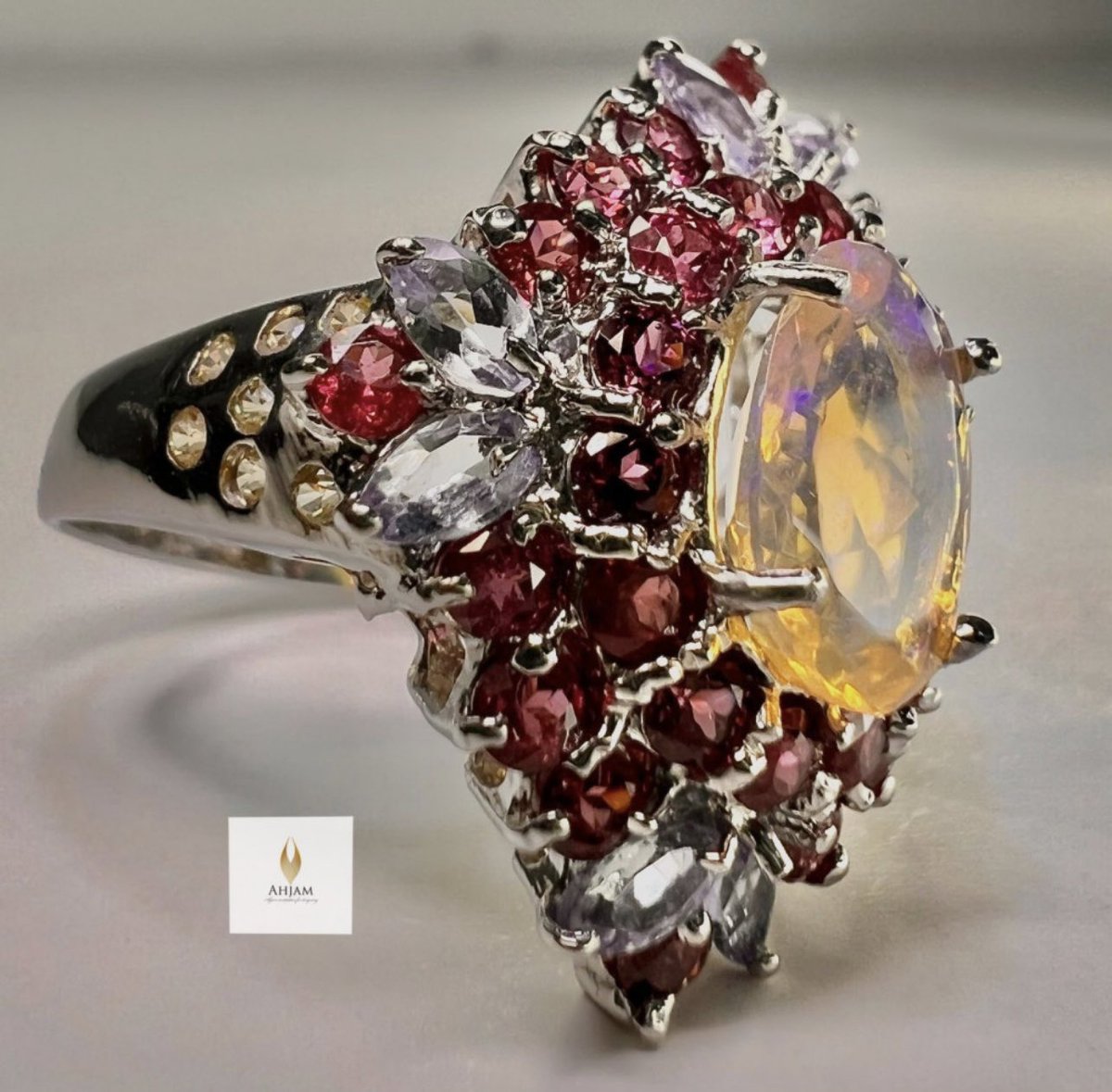 Ahjamgem's tweet photo. خاتم بأحجار كريمة ( اوبال ، جارنيت ، التنزانيت، زفير ) فضة عيار 925   💍 https://t.co/ruGVh6vtCV