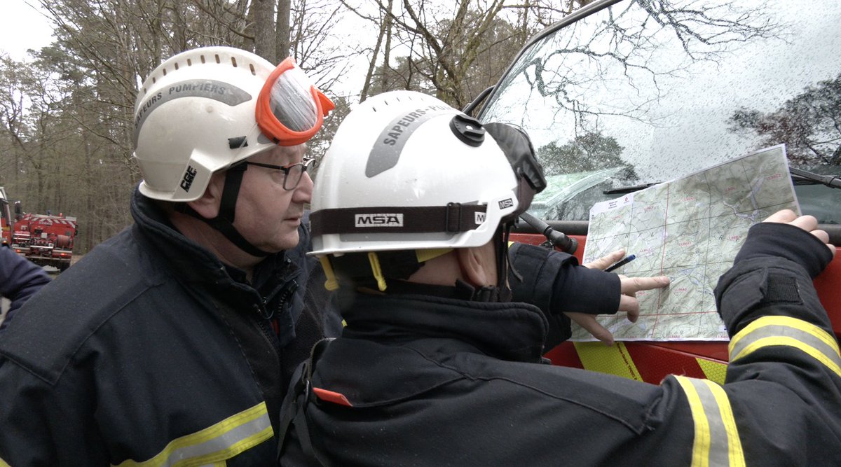 moselle_tv's tweet image. Plus de 100 #sapeurs-#pompiers et 25 engins étaient mobilisés ce vendredi sur le territoire de #Bitche pour un exercice grandeur nature sur le thème des #feux de #forêts. Reportage à venir sur Moselle TV. ⏳