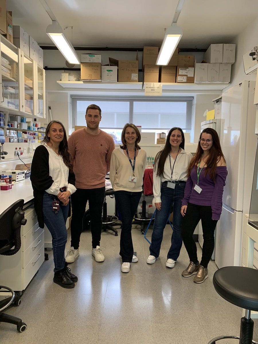 Hoy nos despedimos de <a href="/JuanSanzVi/">Juan Sanz</a> de <a href="/gespinolab/">Espino's Lab</a> 
Han sido dos meses de muchos aprendizages, y todo un placer compartir lab. Hasta pronto. Keep in touch!