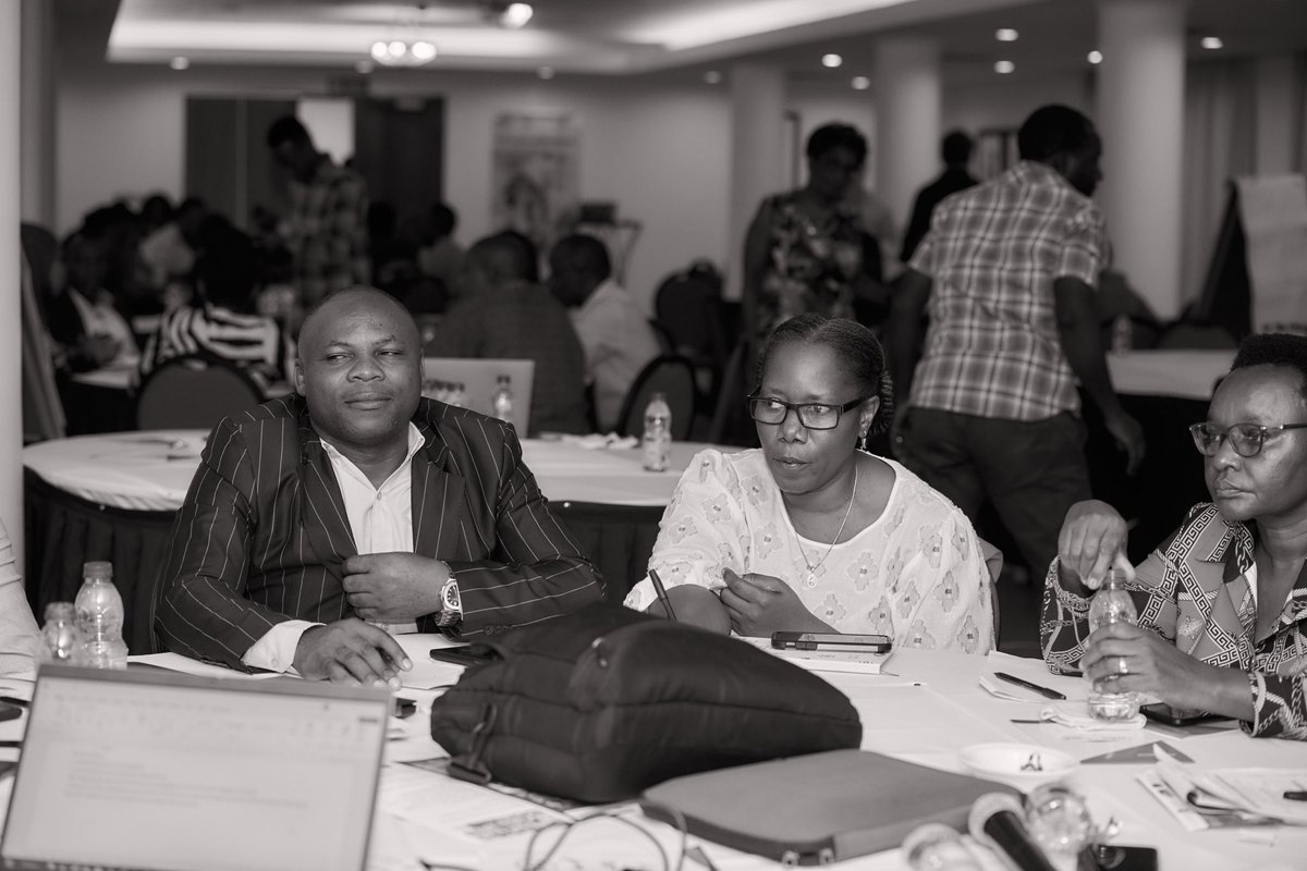 Leg4Dev's tweet photo. Rural householdโs producing legumes can still suffer from malnutrition. How to balance income generation vs household consumption to ensure livelihood & nutritional security in Tanzania? Issue raised at todays todayโs Scaling Legumes for Development Outcomes Workshop
#LEG4DEV https://t.co/EYrlIEtER8