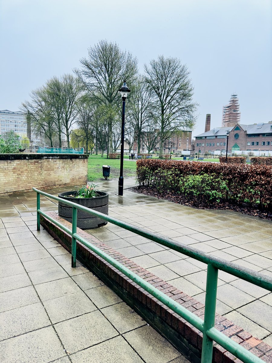 Its a cold and rainy end to the week ☔️