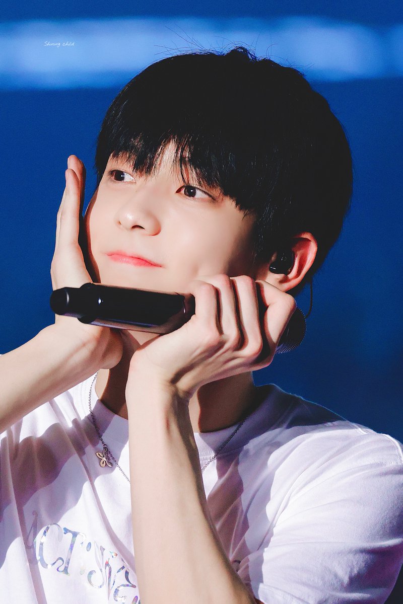 shine_313's tweet photo. 230326 ACT : SWEET MIRAGE IN SEOUL 

🐰🦊

#만우절 #TXT #TOMORROW_X_TOGETHER 
#투모로우바이투게더 #연준 #YEONJUN
#수빈 #SOOBIN @TXT_members https://t.co/VujsHseZLV