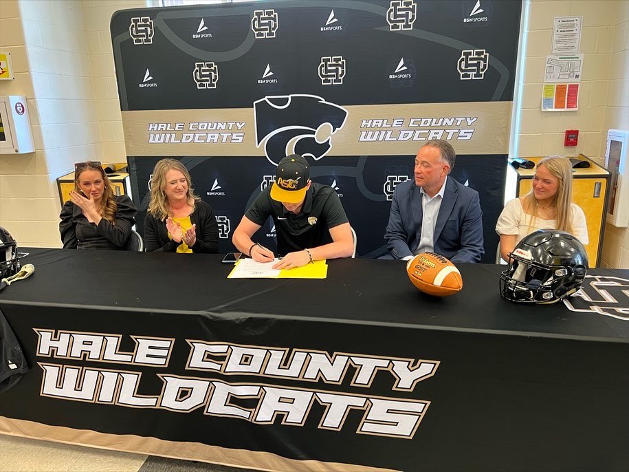 Thank you God for this opportunity. I am excited to announce that I am a Alabama State University COMMIT!!!🐝🐝🐝
<a href="/BamaStateFB/">Alabama State Football</a> 
<a href="/BamaStateSports/">Bama State Athletics</a> 
<a href="/erob50/">Coach Eddie Robinson Jr.</a> 
<a href="/coach_gresham/">Billy Gresham</a>