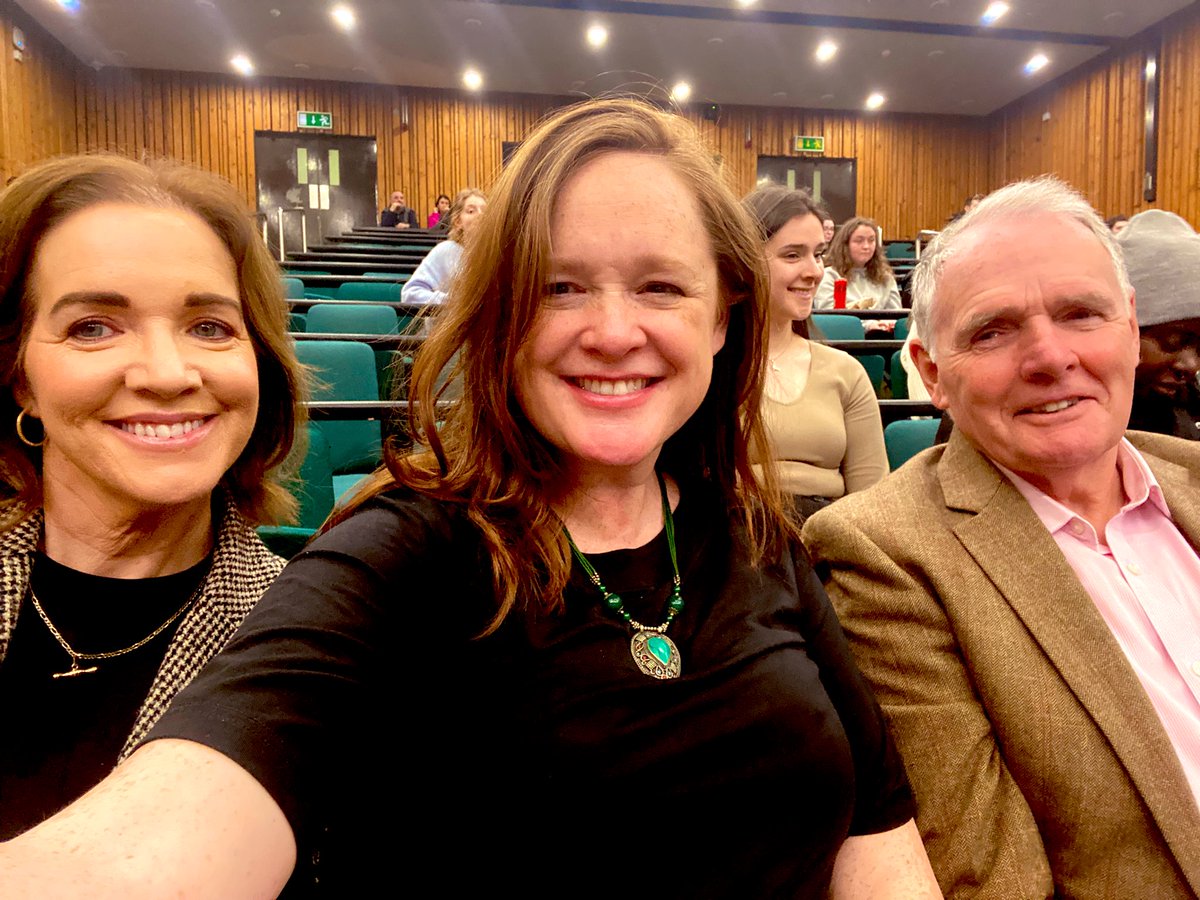 Delighted to be part of the ICE Mentoring panel this year for <a href="/galwaycairnes/">UniversityofGalwayCairnes</a>! The <a href="/ShannonCollege/">Shannon College</a> team impressed us all 🤩 Thank you @GalwayIdeasLab for hosting.