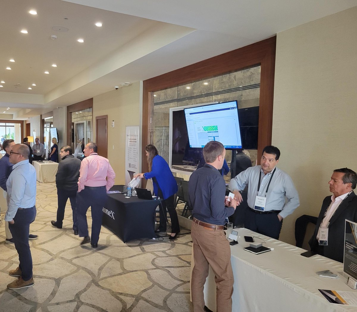 StoneX_Official's tweet photo. Los expertos han dado inicio a las sesiones del día en Perspectivas de Mercados Agrícolas e Industriales 2023. ¡No se pierda la ponencia del exsecretario de Hacienda de México, Dr. Carlos Urzúa, a las 3:00 p.m., hora de Panamá! https://t.co/Xd5lBOEpJE