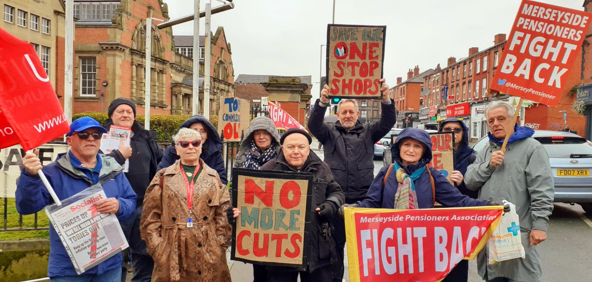 Another great protest against Council cuts and closures today! Thanks to everyone who supports our campaign. The public supports our campaign because they know how vital Council services are. #EnoughIsEnough #CostOfLivingCrisis @MayorLpool @UKLabour @Unite_NorthWest