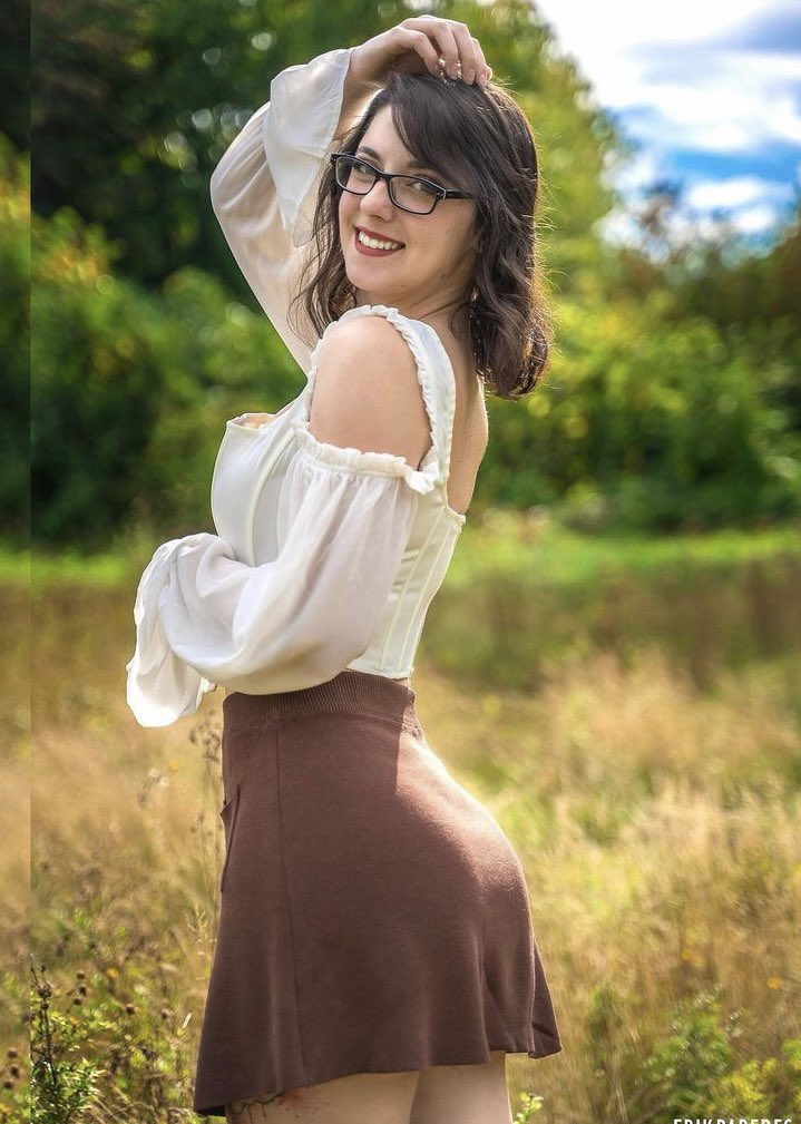 Sara Mei Kasai Monzo Celebs fan account monzocelebs