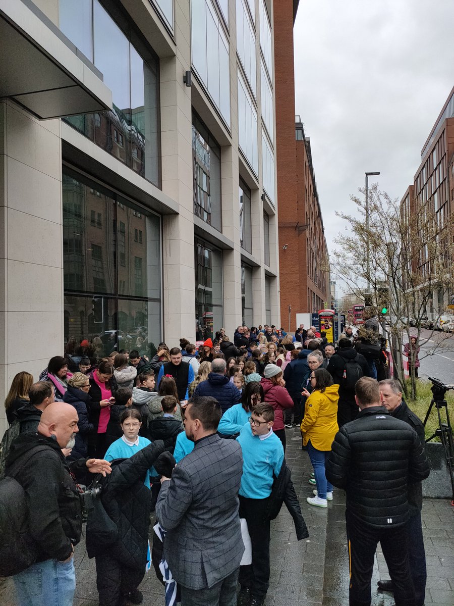 WestBelfastPB's tweet photo. Children from 51 schools in West Belfast and our colleagues from North Belfast protesting outside the @NIOgov against brutal cuts to our vital education services! 

#SaveOurKids 
#FabKids https://t.co/coP74Iqt5I