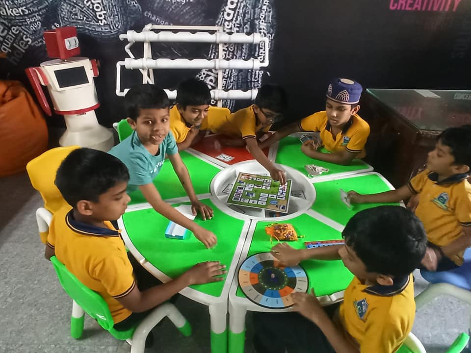 The Verb -Tenses board game is a great resource for English grammar.
Snaps from our English grammar session.
#inspiringschools 
#grammarchallenge 
#whatsaroundtrivandrum 
#experientialschool
