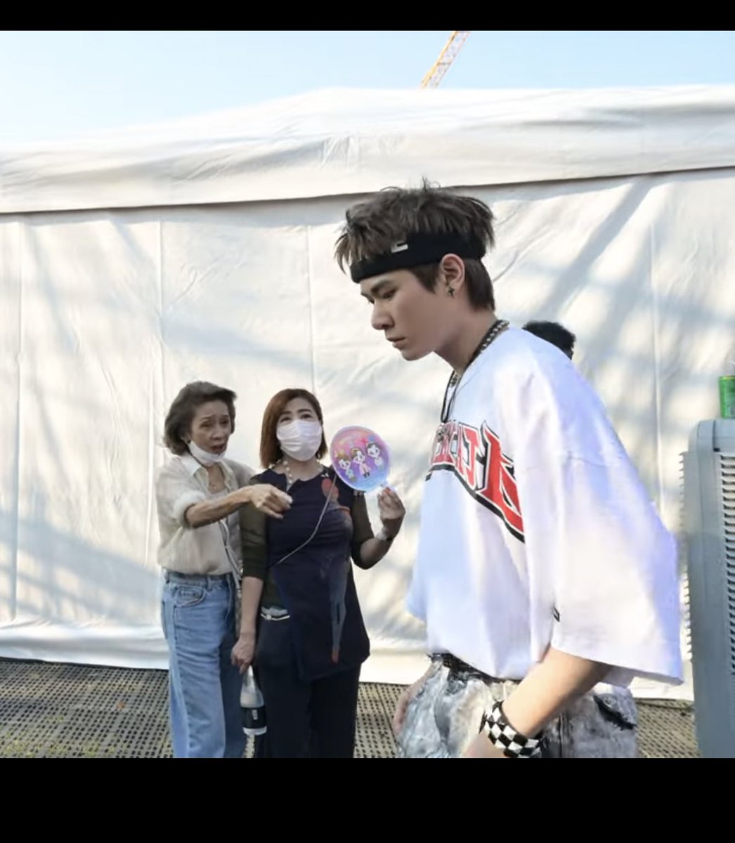 chnkbam's tweet image. แม่ ๆ มาให้กลจน้องเล็กโด้ยยย #SoundCheckwithTRINITY