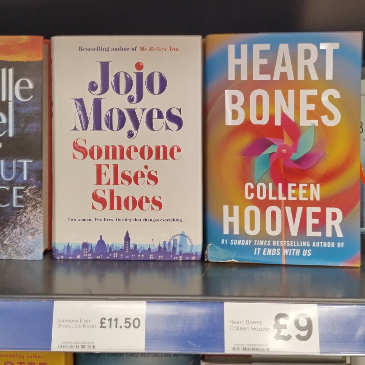 BookMinxSJV's tweet photo. Wonderful to see #HeartBones, #ItStartsWithUs and #FlappyInvestigates in Tesco Extra Bulls Bridge this morning! https://t.co/GVcX6FJqP1