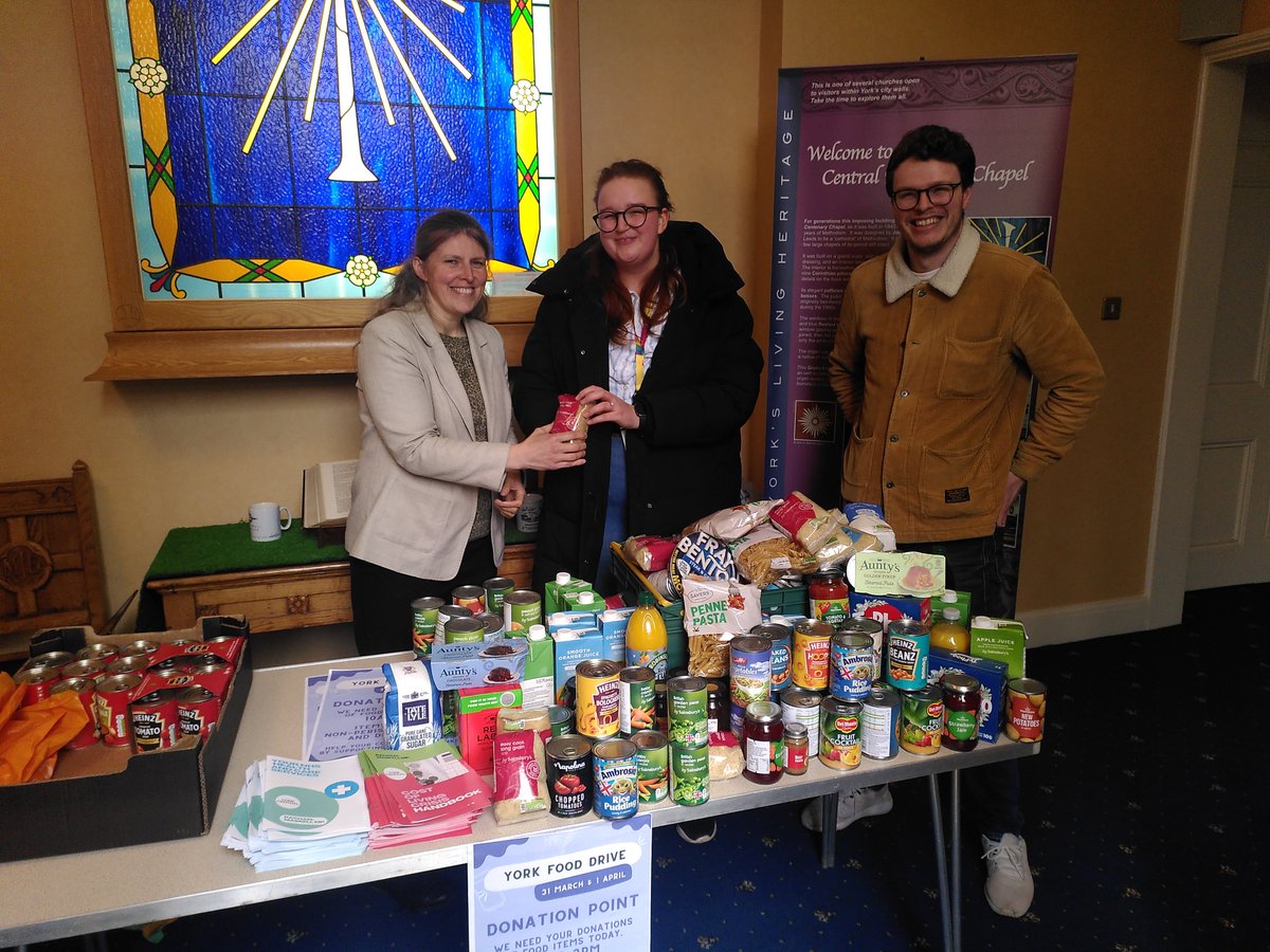 RachaelMaskell's tweet photo. Thank you @AvivaUK for once again supporting #YorkTogether with a massive collection of items for our #YorkFoodDrive. You can donate today and tomorrow at our four venues between 10am-3pm #York https://t.co/KWcbTsusj2 https://t.co/tbrgqW7LHP