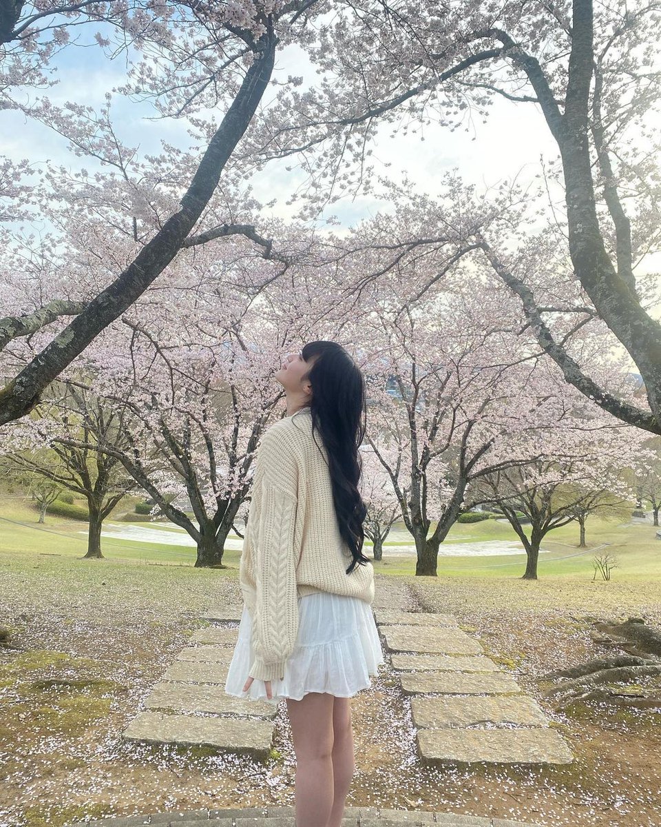 StardustDDInsta's tweet photo. https://t.co/DsD27YBCYX
中山 碧瞳のインスタが更新されました。（自動投稿）
#中山碧瞳
🌸💚

春感じてきた！！

・
#桜#中山碧瞳#みみ#ワンピースコーデ#春コーデ#06#sjk#jkブランド#ロングヘア...
2023/03/31 20:07 https://t.co/t85zYyb3RK