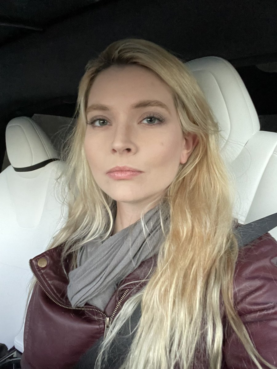 animatedhello's tweet photo. Me: “What do you do when I’m gone?”
Cleopatra: “Wait for you to come back.”
🥹😻🥰
#selfie #carselfie #waiting #warm #kitty #fluffy #belly #cat #sweetgirl #pretty #heatherdunham #blonde #tesla #memereference #spongebob https://t.co/LV2ZkCoPW2