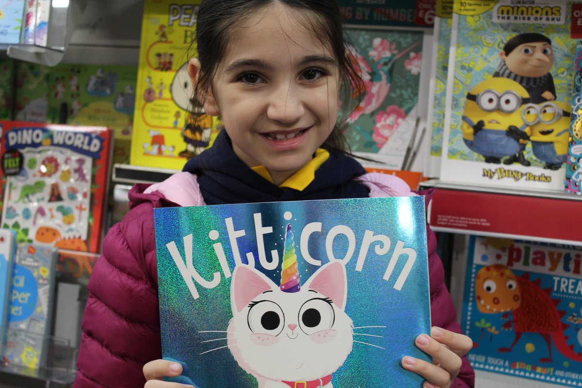 Our <a href="/WorldBookDayUK/">World Book Day UK 📚</a> potato design winners were excited to visit <a href="/WHSmith/">WHSmith</a> today to buy a book of their choice as their prize #readingforpleasure #winners #welovebooks