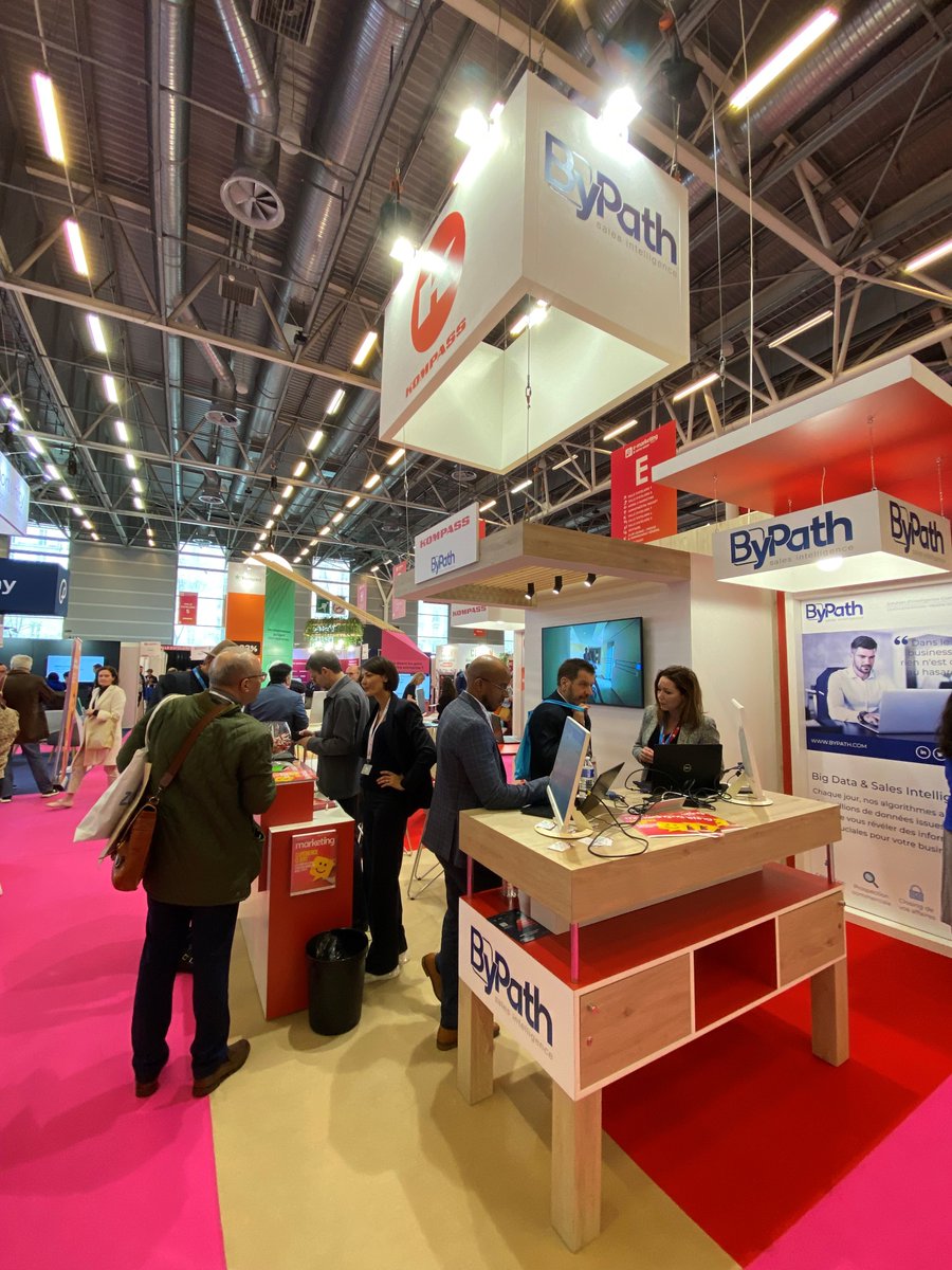 KompassFR's tweet photo. Le salon @EMarketingParis  est fini et on voulait vous dire à tous merci ! 😊

Un grand merci à tous les visiteurs qui sont venus échanger avec nos experts sur leurs enjeux de développement commercial🤝

A l'année prochaine ! https://t.co/t8PPYFayeQ