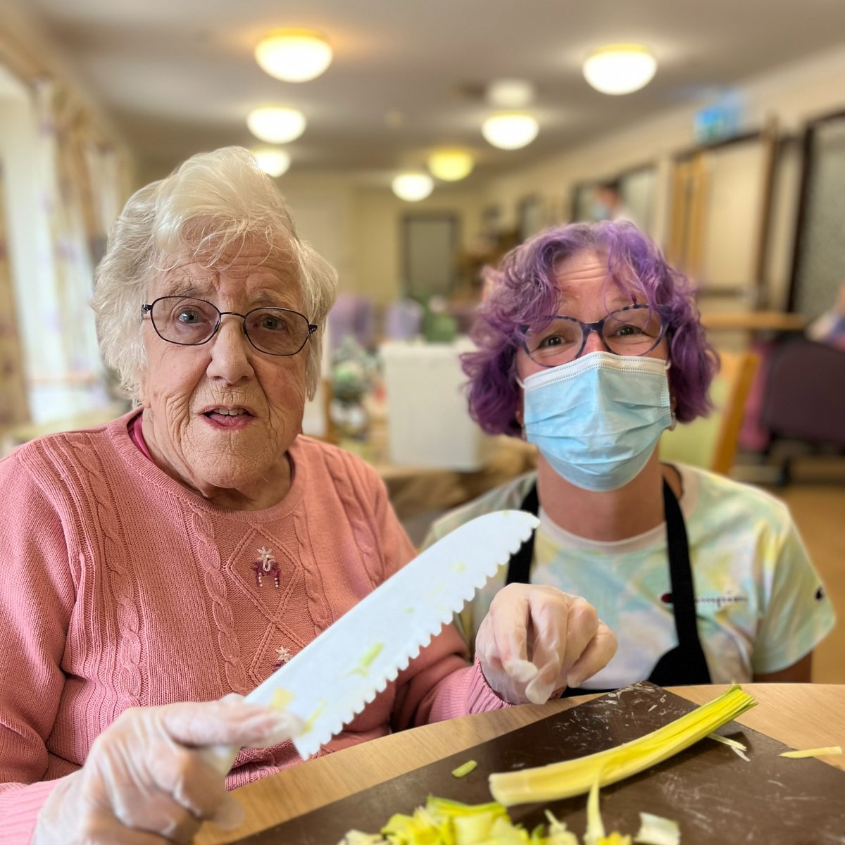 CareSouthUK's tweet photo. #MaidenCastleHouse has been crowned this year’s winner of #CareSouthUK’s inter-home #SpringFoodFestival competition and have been awarded a large 5kg Easter egg for all to enjoy! 

Congratulations Maiden Castle House! 

Read more here: https://t.co/z6CFUv3ZXf

#FoodFunFriendship https://t.co/7ASaMzvg0i