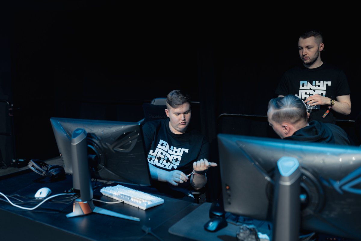 janoesports's tweet photo. Mennääs sit taas!
🏆 #CCT WE Series 3 - Closed Qualifier
🆚 #MakeYourDestiny
🕘 17:00
📺https://t.co/wLa6HorhjU
#csgofi #esportsfi #JANOTTAA
@cctour_gg https://t.co/QWhc8OEO2a