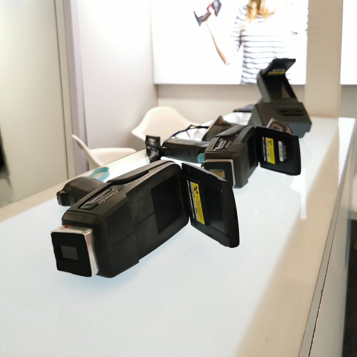 PhysitekDevices's tweet photo. Fondis Electronic et ses équipes remercient tous les participants et organisateurs. Retour en images sur cette 18ème édition des #RVDI !
 
Retrouvez toute la gamme d'analyseurs #plomb directement sur notre site internet 👇 https://t.co/KvqFdJHMtw

#diagimmo https://t.co/lOabZi9o0g
