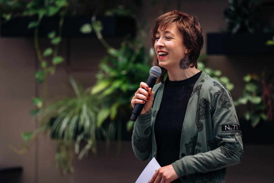 BEURSVLOER ZWOLLE 2023 // Gaetana Ferla is dit jaar de presentator voor de Beursvloer Zwolle!💥
Wil jij als maatschappelijke organisatie of bedrijf in Zwolle iets voor een ander betekenen? Meld je aan via zwolledoet.nl/beursvloer
#beursvloer #zwolle #maatschappelijkondernemen