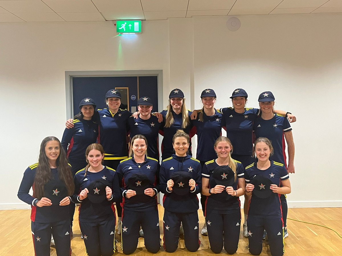 At last night's Summer Induction Evening, 14 of the 28 players who have featured in the South East Stars Senior Team received their baggy cap 🌟

The cap recognises the achievement of making a senior debut, congratulations girls! 🧢