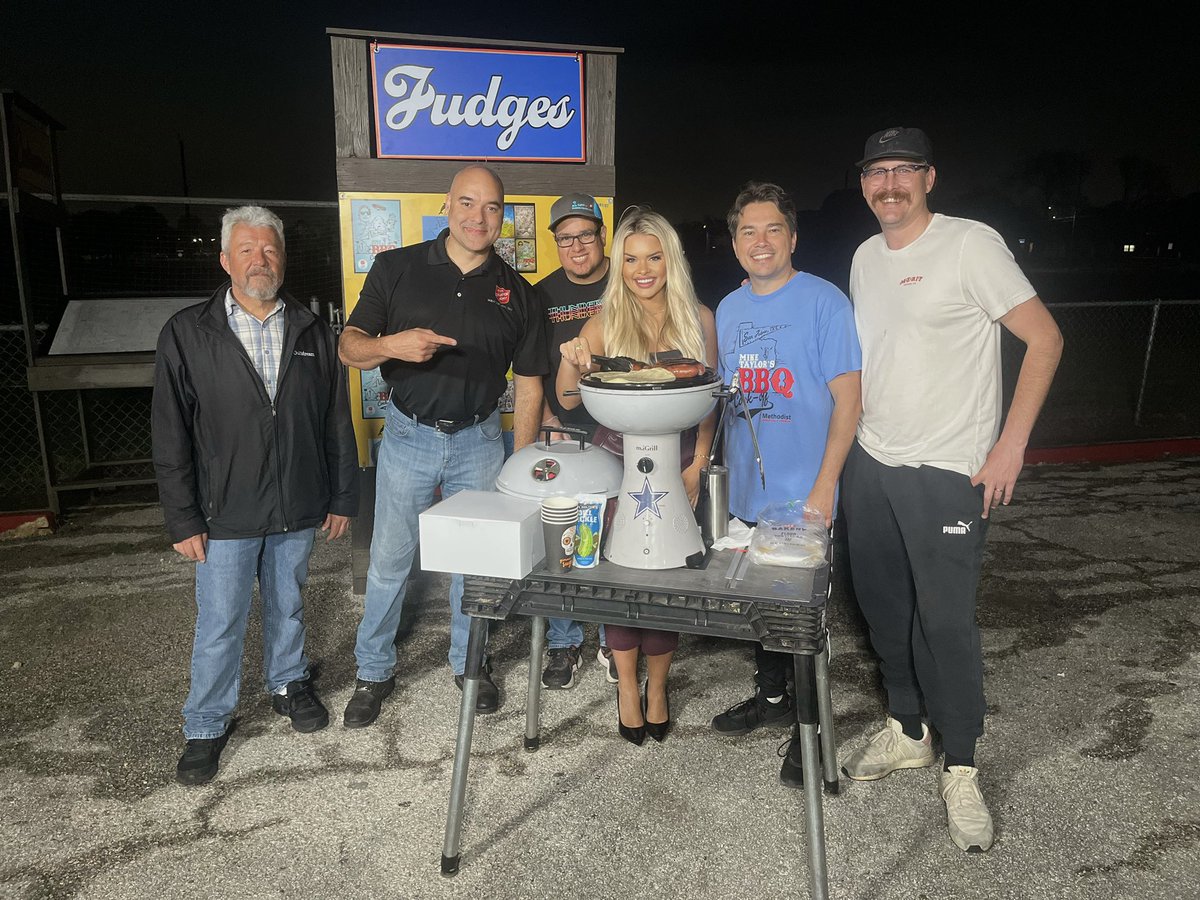 Maggie Laughlin (@maggie_laughlin) on Twitter photo 2023-03-31 12:22:05 Hung out with the guys this morning on @kens5 & talked about everything you can expect for the 2023 #MikeTaylorBBQ happening tomorrow! The event will benefit @salvationarmysatx Peacock Boys & Girls Club. Hung out with the guys this morning on @kens5 & talked about everything you can expect for the 2023 #MikeTaylorBBQ happening tomorrow! The event will benefit @salvationarmysatx Peacock Boys & Girls Club.