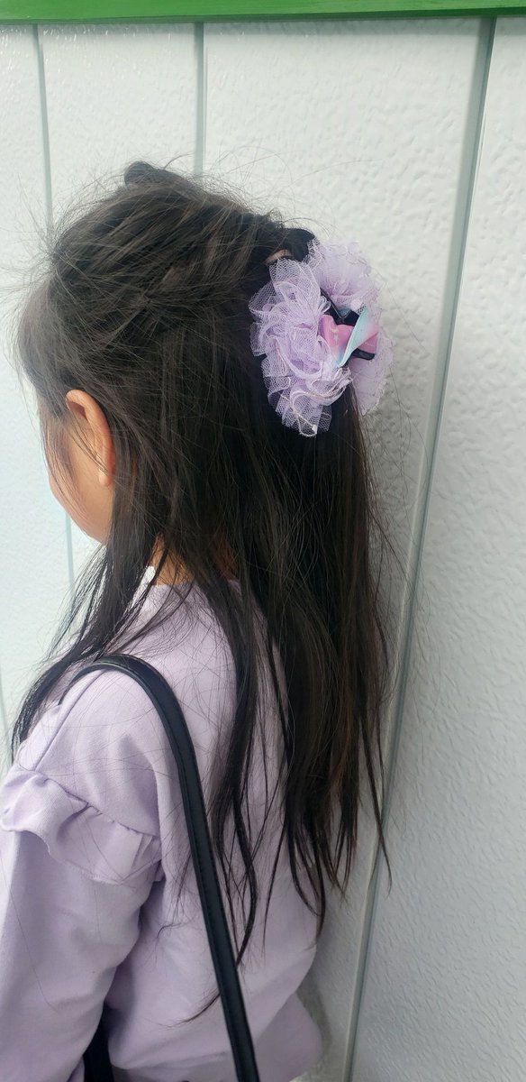 NAVYBLACK_HM's tweet photo. 新作納品です♡

ボタンヘアゴム♡ツイン　各330円
ハーフリボンシュシュ
ヘアゴム中　各550円
ヘアゴム大　各660円
ペアルックできます☺️
チュールバレッタ　各770円

#ヘアーアクセサリー
#NAVYBLACK
#ペアルック
#ハンドメイドHOUSEマルシェ https://t.co/YMyicFS6L1